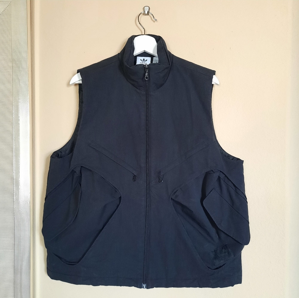 Adidas Insulated Puffer Vest Utility Black Pockets Cargo